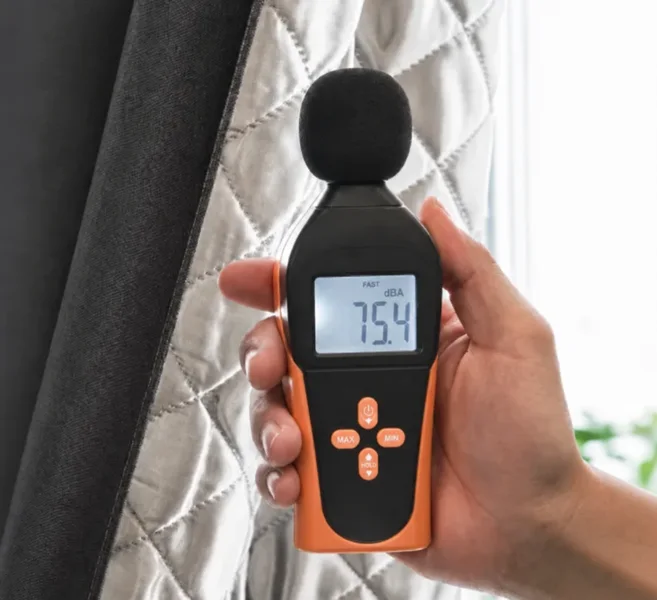 Sound level meter reading 75.4 dB without curtain